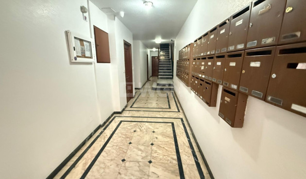 Wiederverkauf - Wohnung - Torrevieja - Playa del Cura