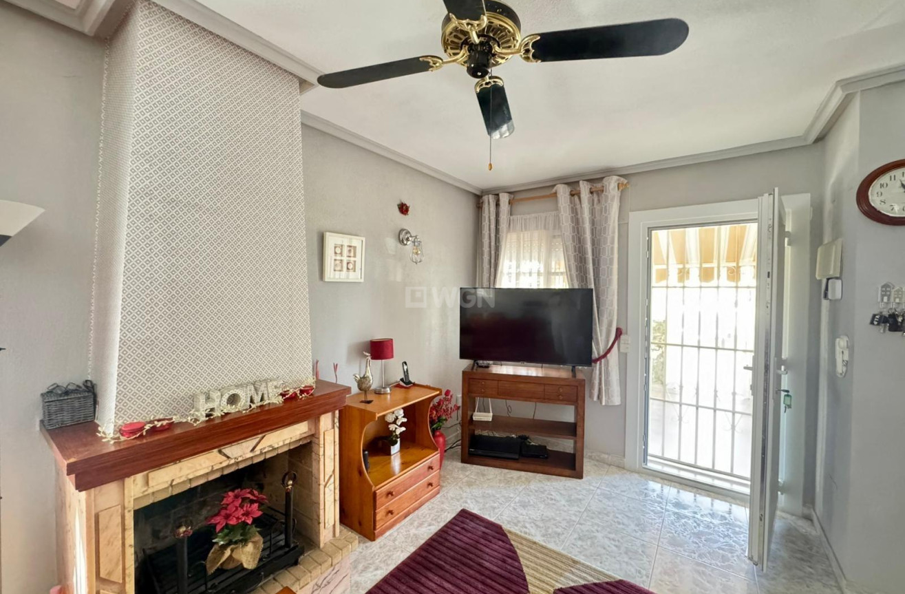 Resale - Villa - Torrevieja - Costa Blanca