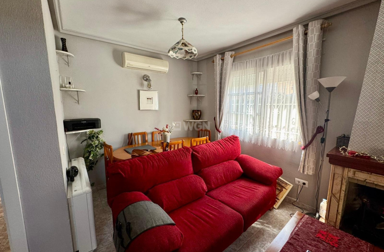 Resale - Villa - Torrevieja - Costa Blanca