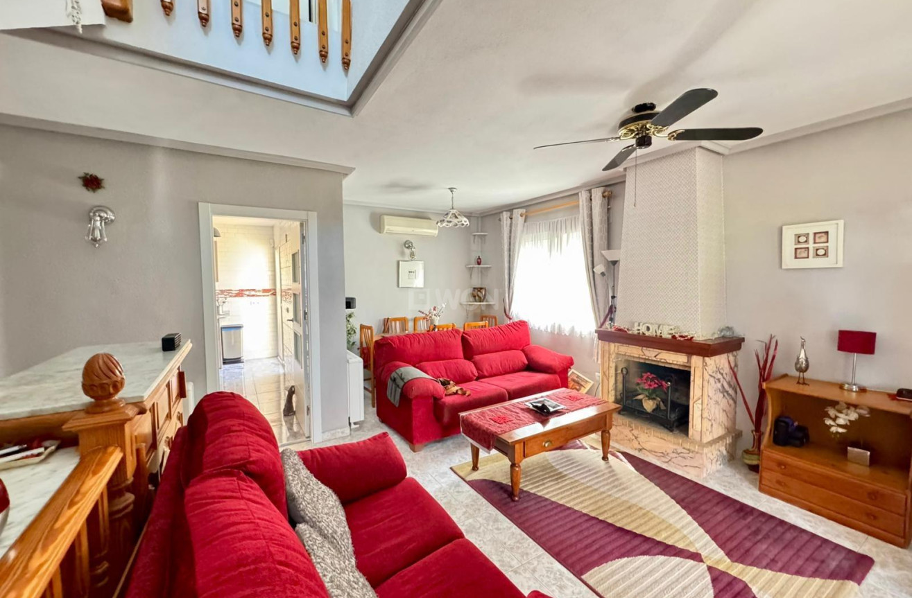 Resale - Villa - Torrevieja - Costa Blanca