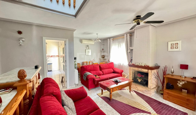 Resale - Villa - Torrevieja - Costa Blanca