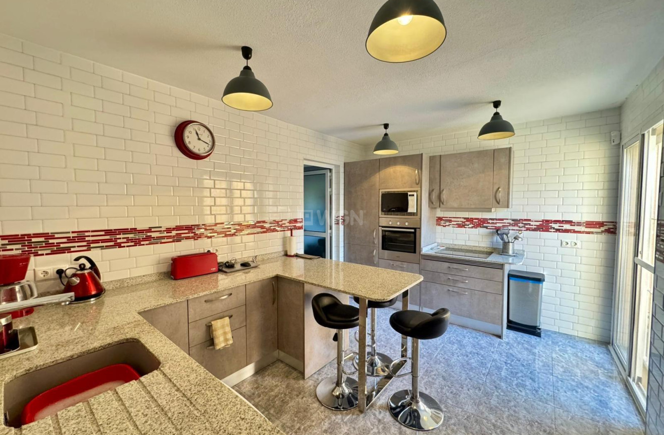 Resale - Villa - Torrevieja - Costa Blanca