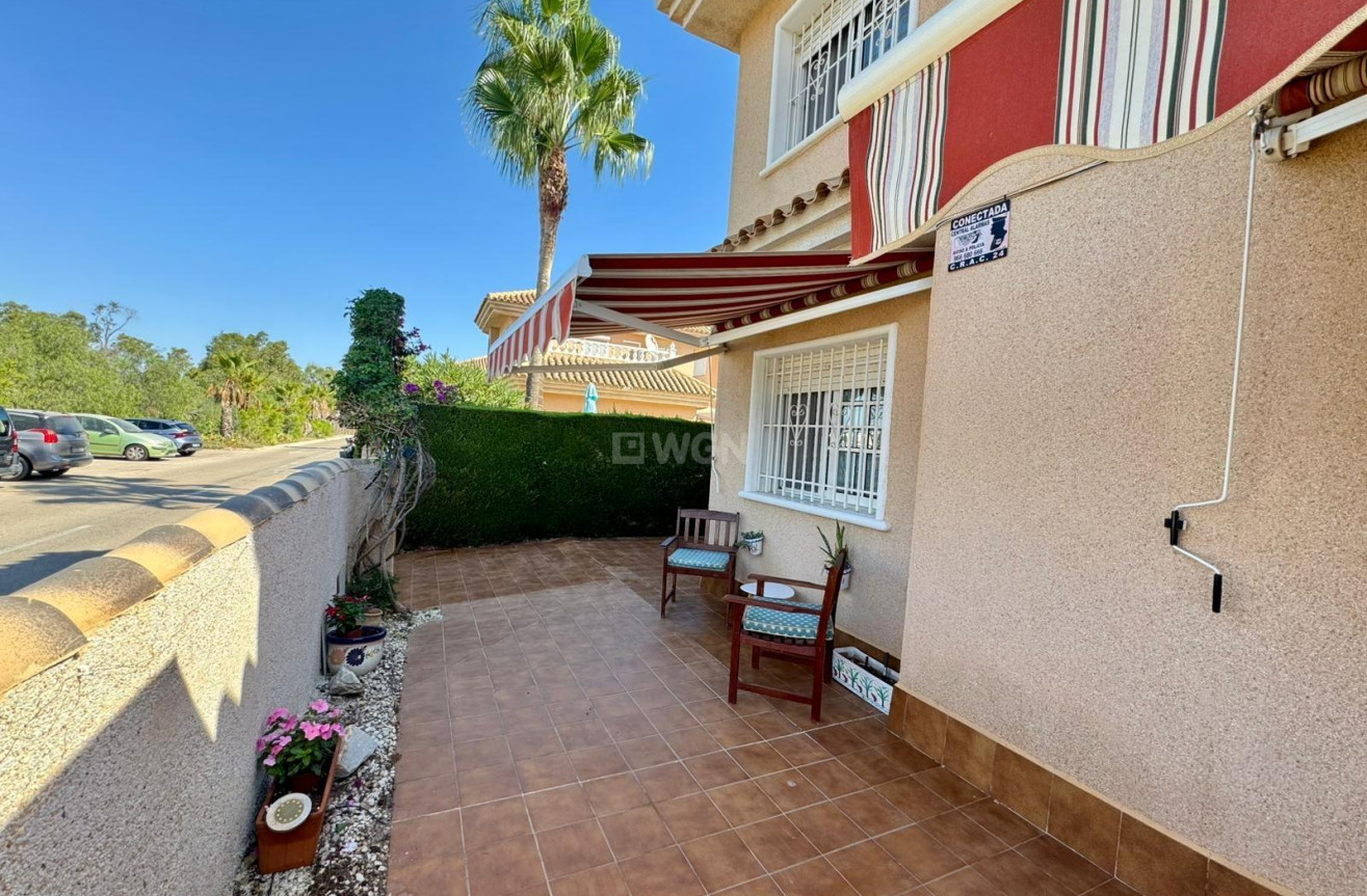 Resale - Villa - Torrevieja - Costa Blanca