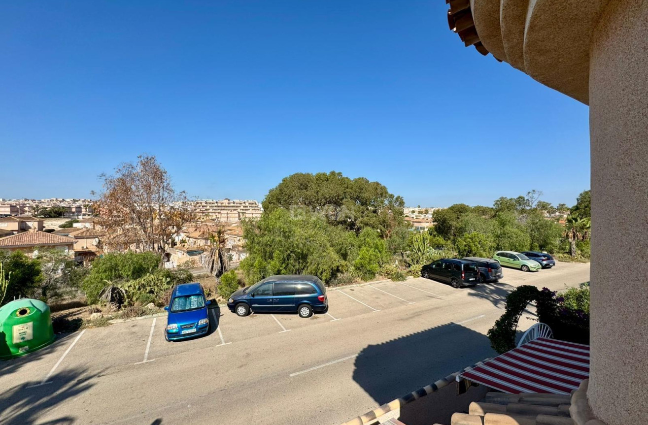 Resale - Villa - Torrevieja - Costa Blanca