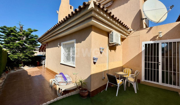 Resale - Villa - Torrevieja - Costa Blanca