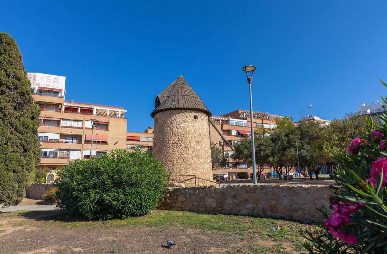 Odsprzedaż - Daszek - Torrevieja - El Molino