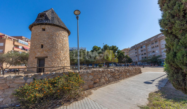 Odsprzedaż - Daszek - Torrevieja - El Molino