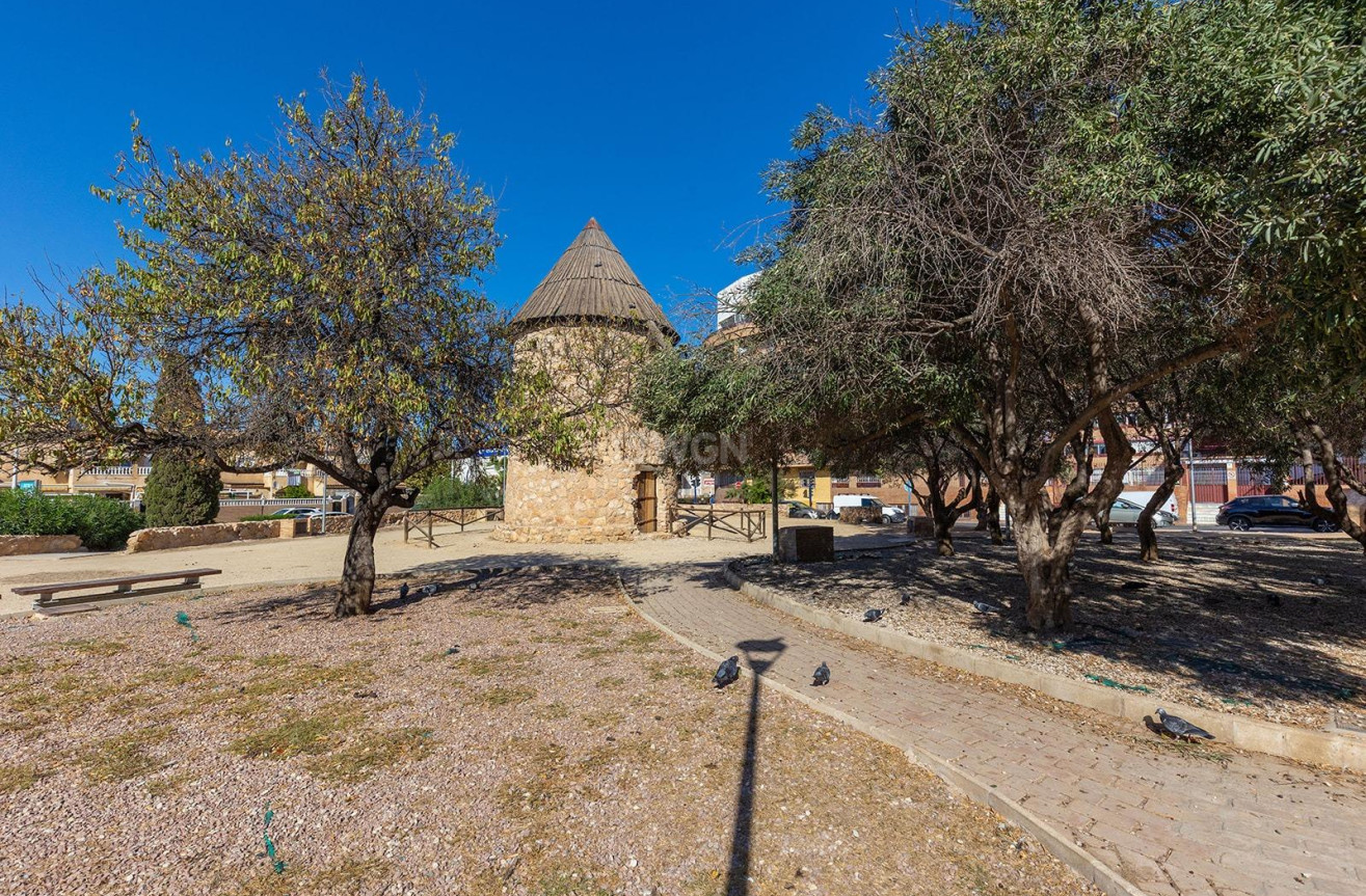 Odsprzedaż - Daszek - Torrevieja - El Molino