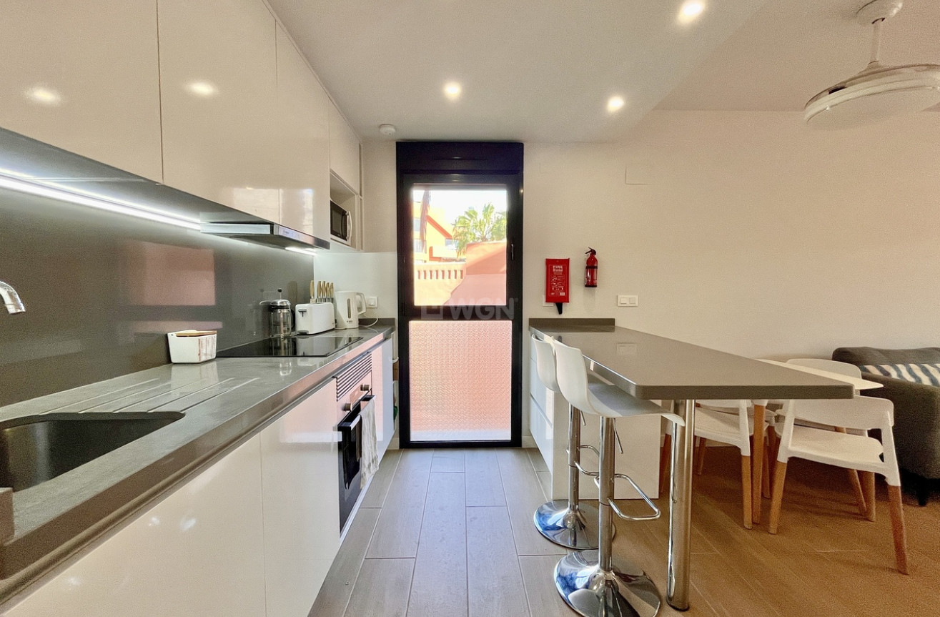 Resale - Apartment / flat - Villamartin - Costa Blanca