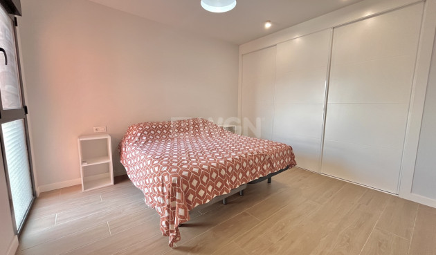 Resale - Apartment / flat - Villamartin - Costa Blanca