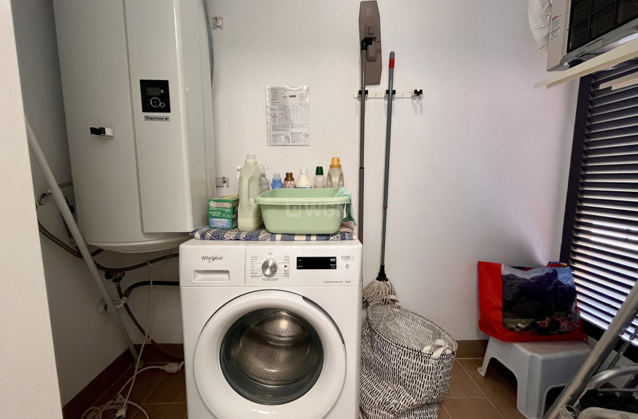 Resale - Apartment / flat - Villamartin - Costa Blanca