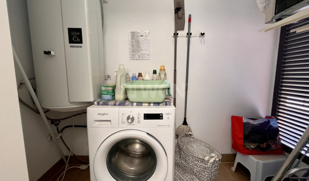 Resale - Apartment / flat - Villamartin - Costa Blanca