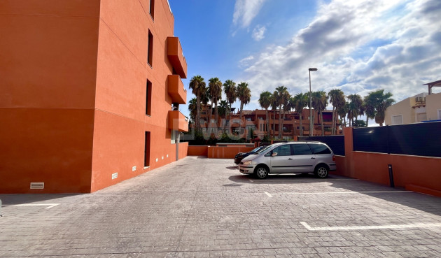 Resale - Apartment / flat - Villamartin - Costa Blanca