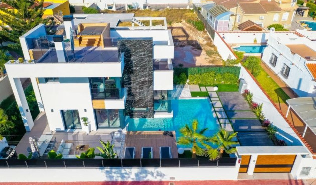 Odsprzedaż - Villa - Torrevieja - Costa Blanca