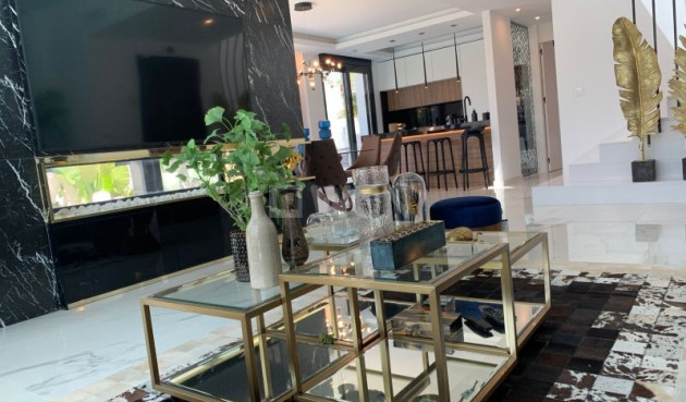 Odsprzedaż - Villa - Torrevieja - Costa Blanca