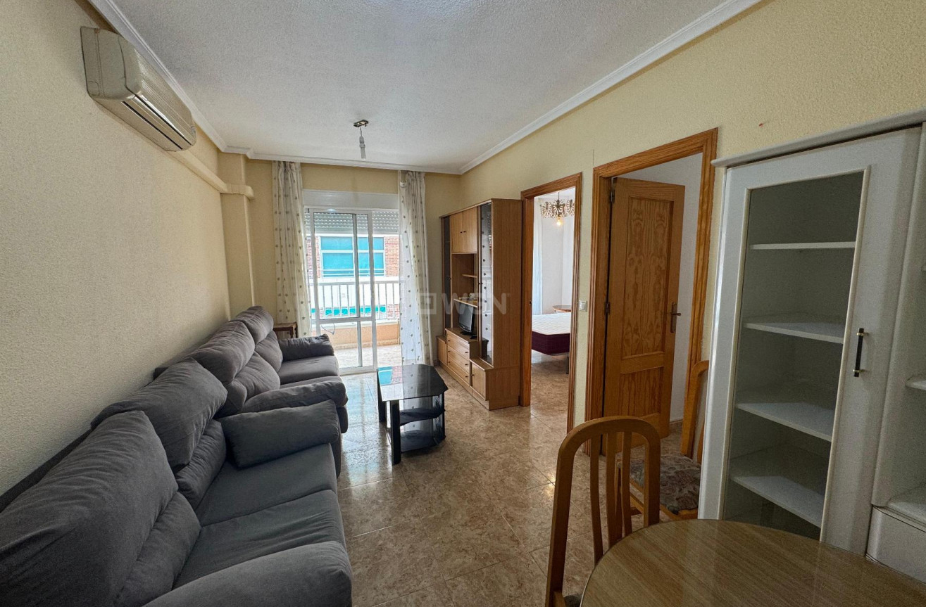 Resale - Apartment / flat - Torrevieja - Costa Blanca