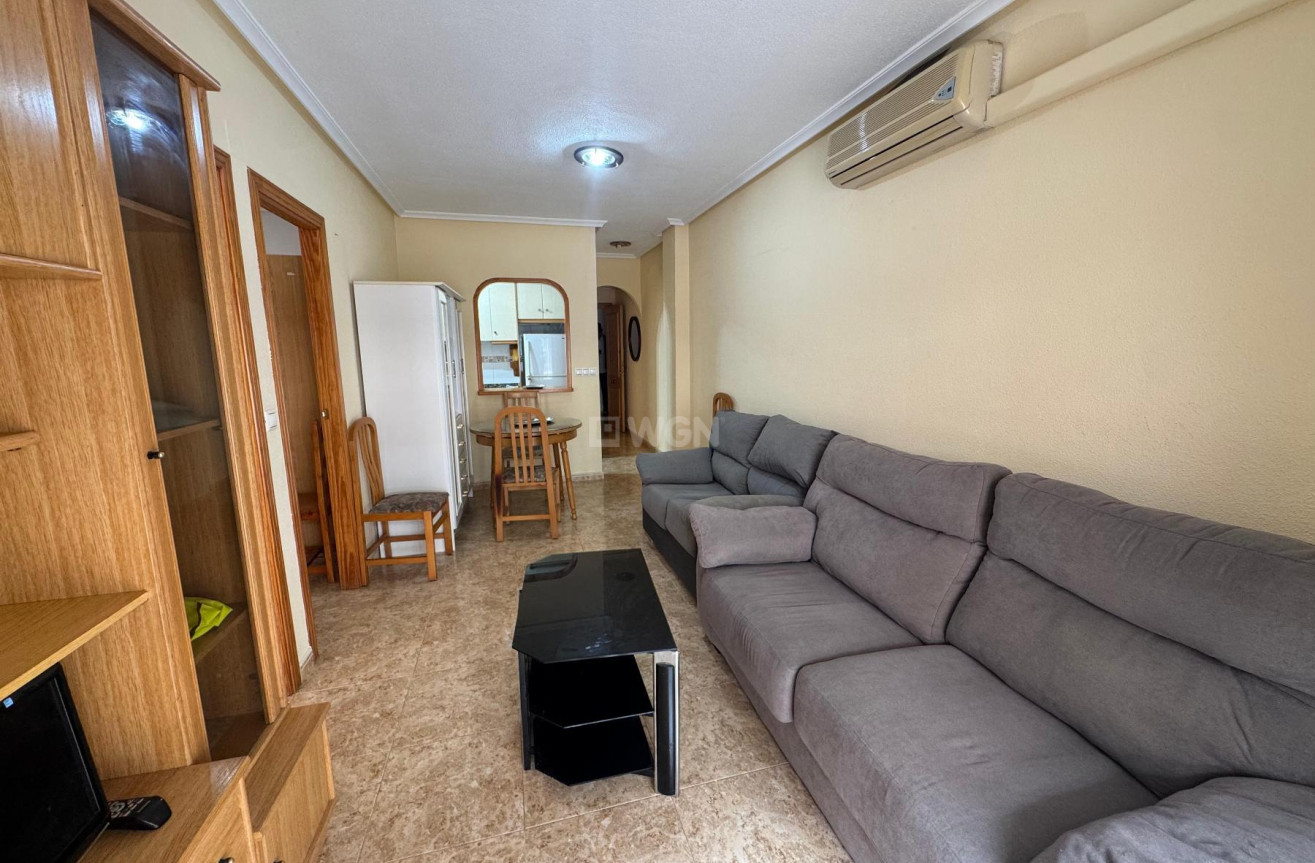 Resale - Apartment / flat - Torrevieja - Costa Blanca