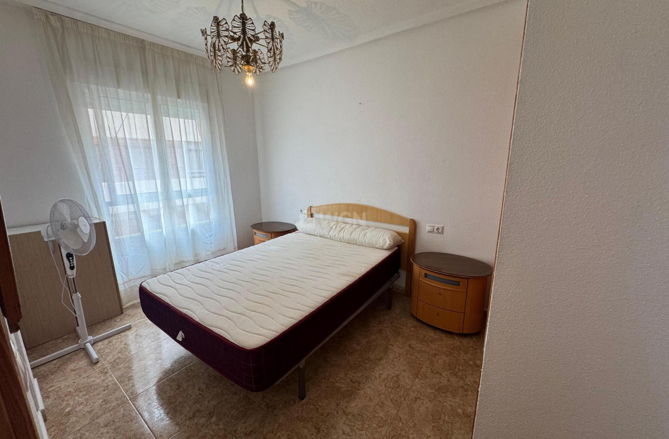 Resale - Apartment / flat - Torrevieja - Costa Blanca
