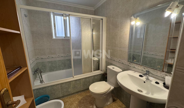 Resale - Apartment / flat - Torrevieja - Costa Blanca