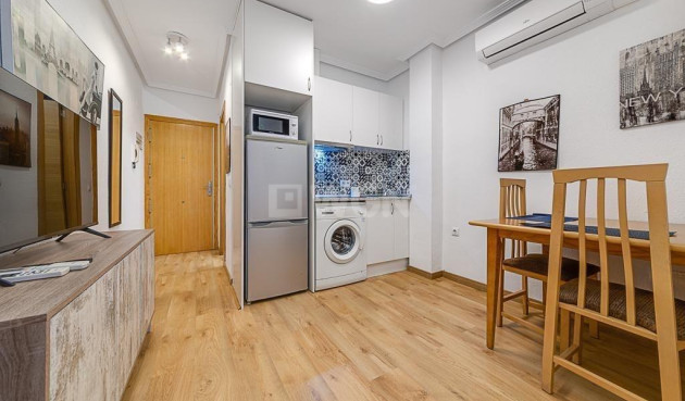 Wiederverkauf - Wohnung - Torrevieja - Playa de los Locos