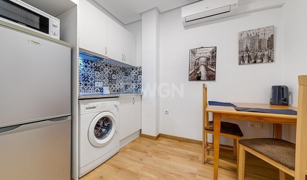 Wiederverkauf - Wohnung - Torrevieja - Playa de los Locos