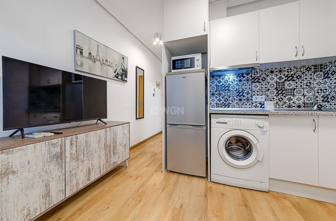 Wiederverkauf - Wohnung - Torrevieja - Playa de los Locos