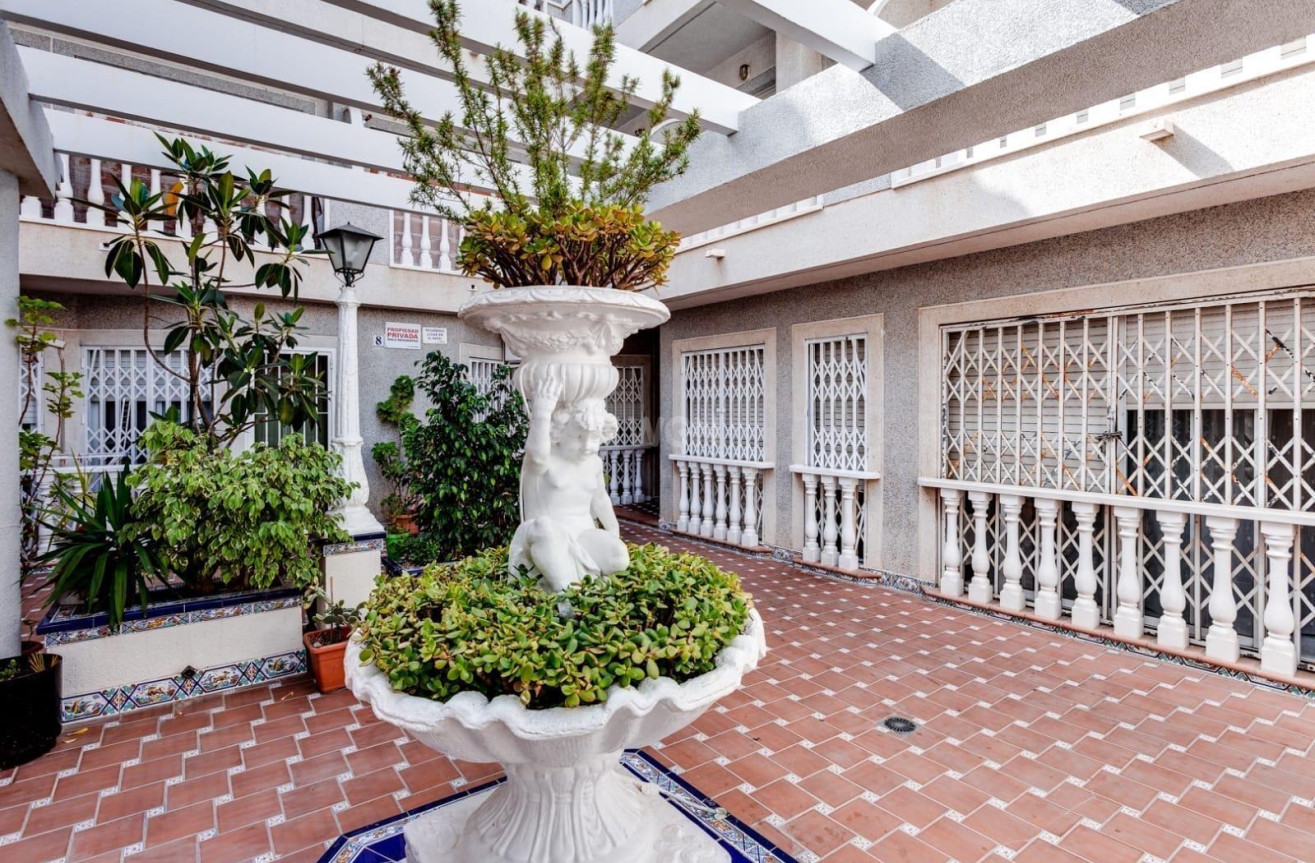 Wiederverkauf - Wohnung - Torrevieja - Playa de los Locos