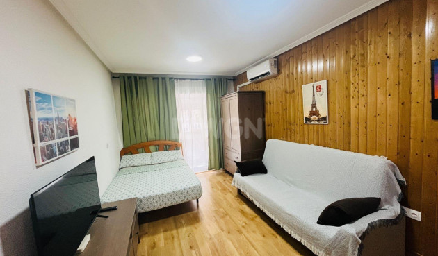 Wiederverkauf - Wohnung - Torrevieja - Playa de los Locos