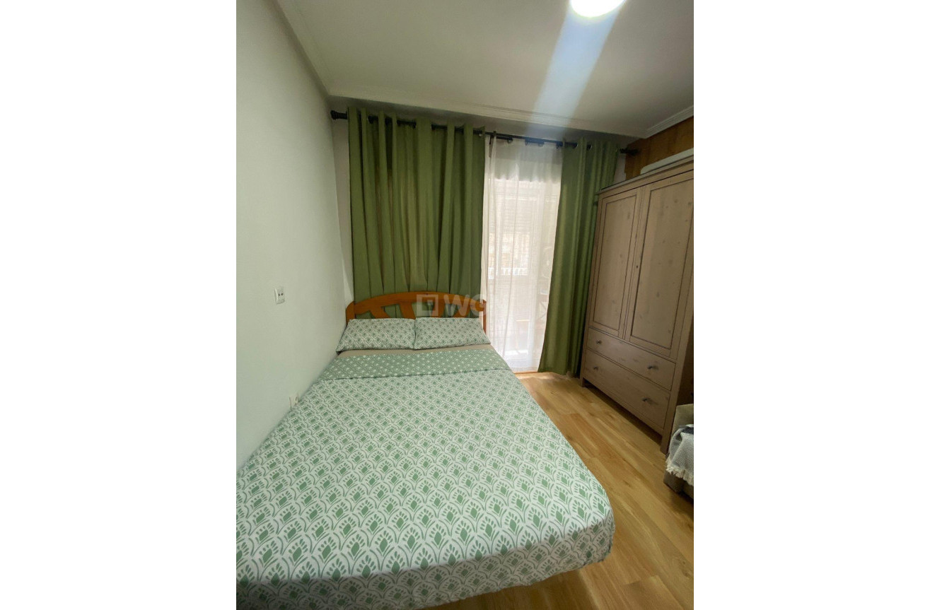 Wiederverkauf - Wohnung - Torrevieja - Playa de los Locos