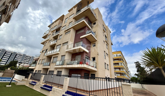 Odsprzedaż - Mieszkanie w bloku - Torrevieja - Costa Blanca