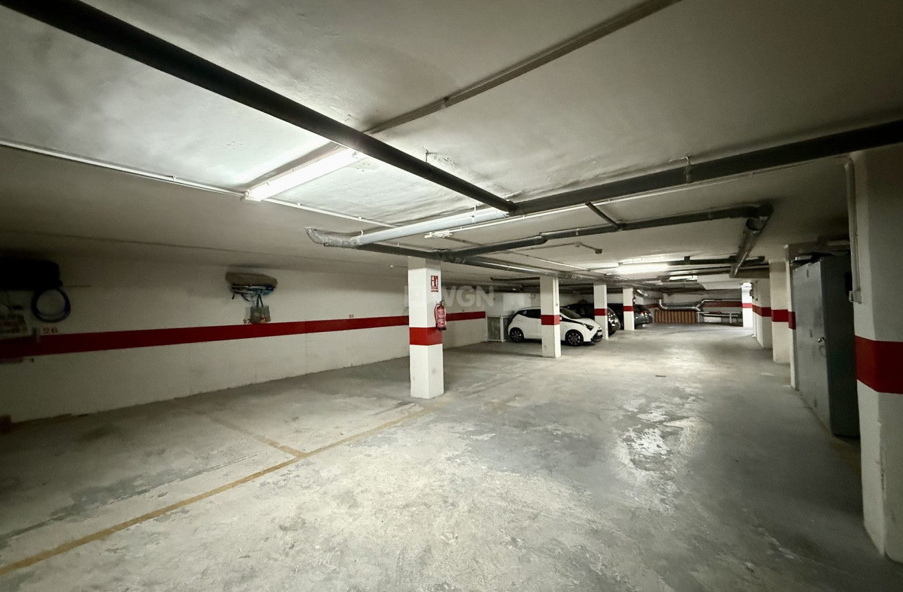 Odsprzedaż - Mieszkanie w bloku - Torrevieja - Costa Blanca