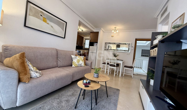 Odsprzedaż - Mieszkanie w bloku - Torrevieja - Costa Blanca