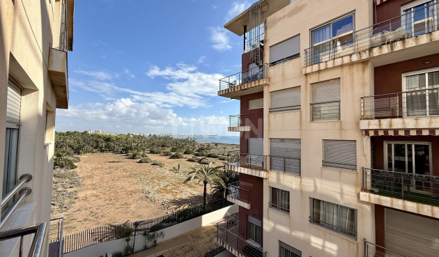 Odsprzedaż - Mieszkanie w bloku - Torrevieja - Costa Blanca