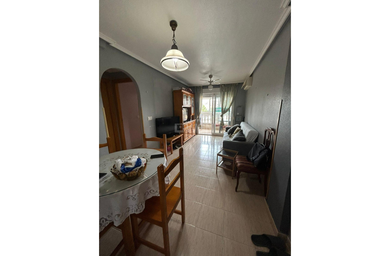 Reventa - Apartamento / piso - Torrevieja