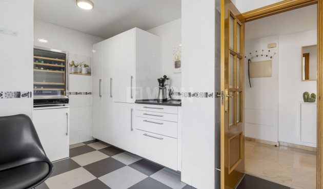 Odsprzedaż - Mieszkanie w bloku - Benalmadena - Costa del Sol