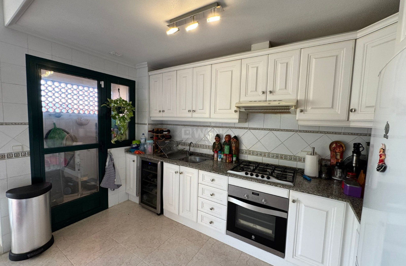 Resale - Apartment / flat - Dehesa de Campoamor - Costa Blanca