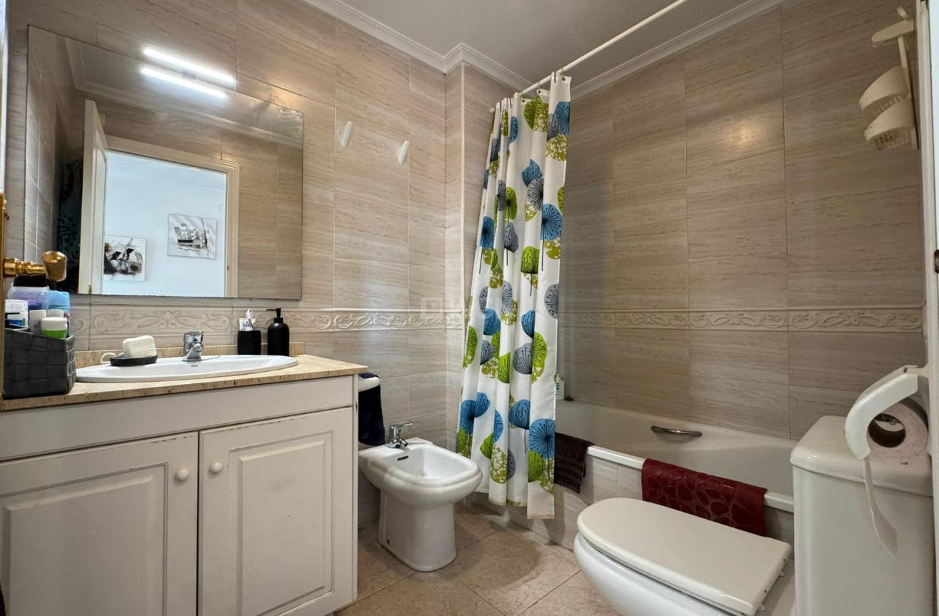 Resale - Apartment / flat - Dehesa de Campoamor - Costa Blanca