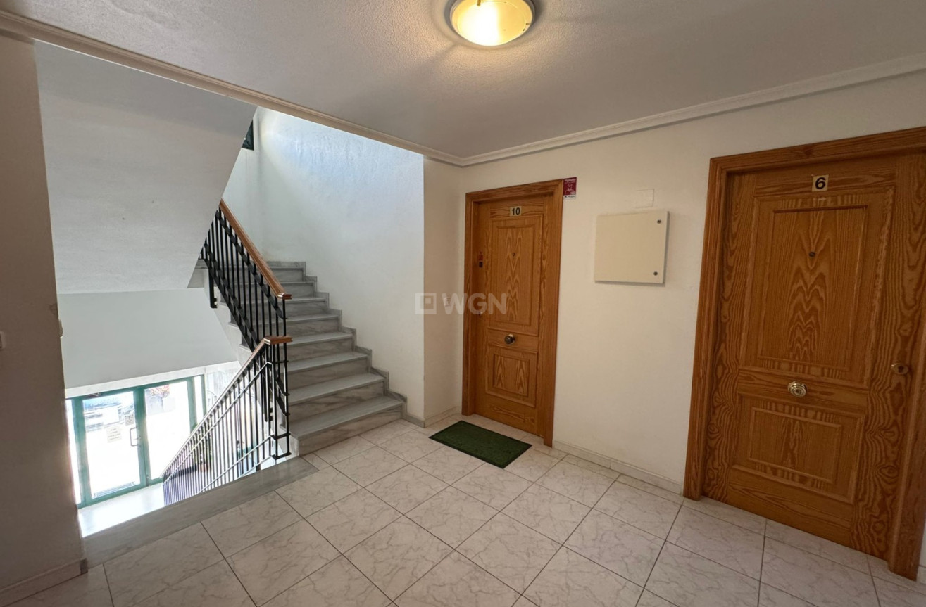 Resale - Apartment / flat - Dehesa de Campoamor - Costa Blanca