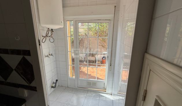 Odsprzedaż - Villa - Orihuela - Inland