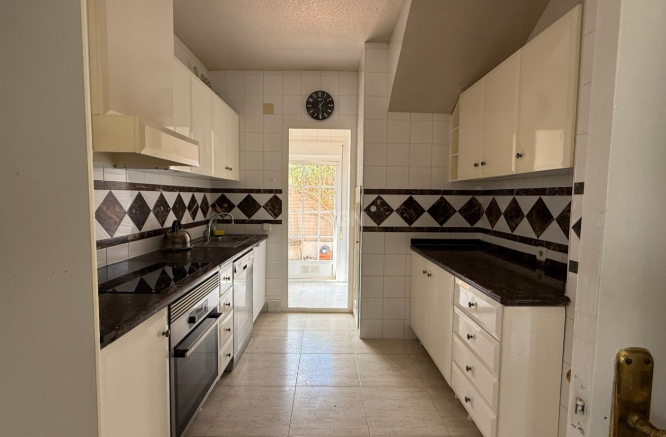 Odsprzedaż - Villa - Orihuela - Inland