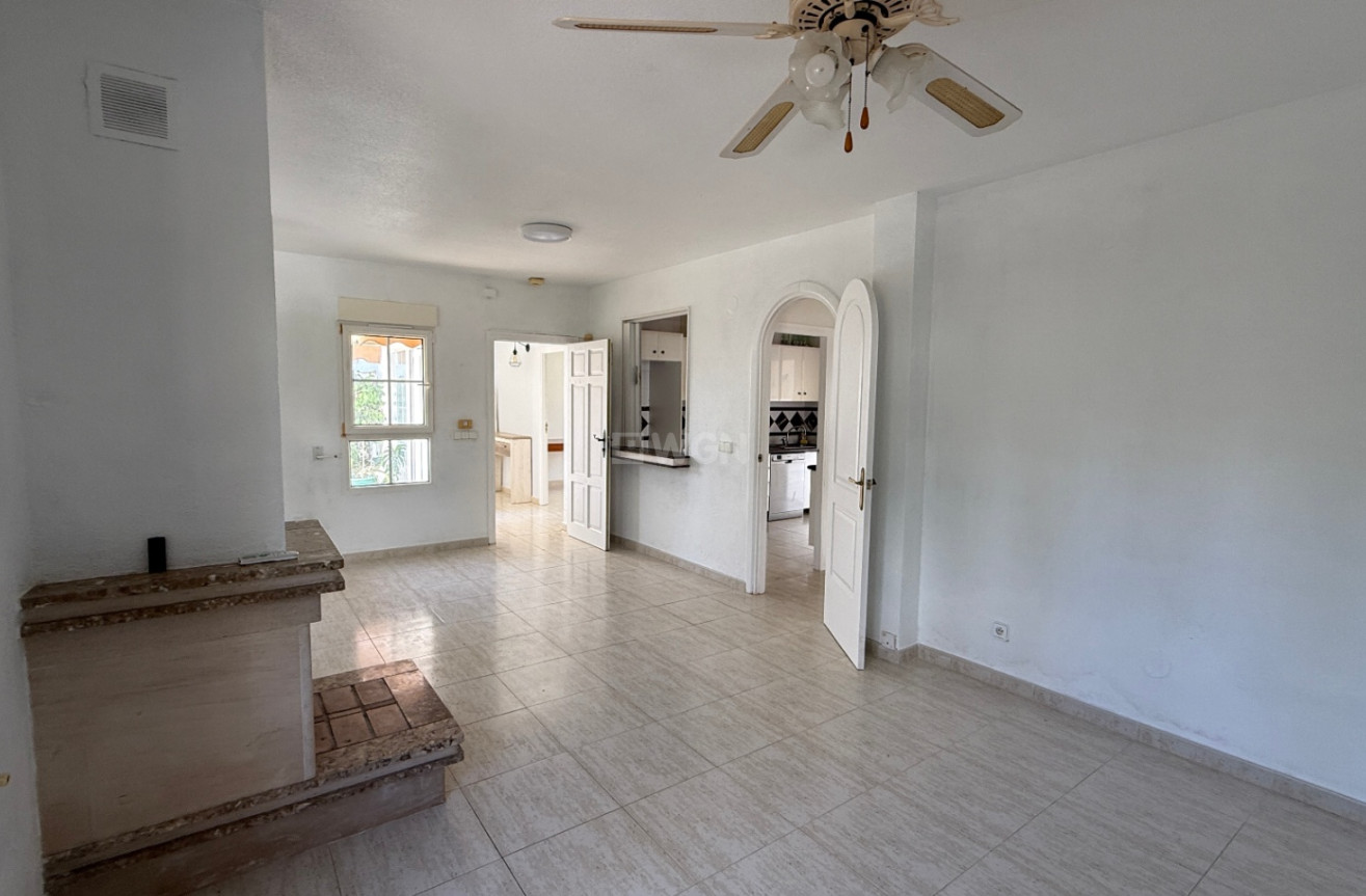 Odsprzedaż - Villa - Orihuela - Inland