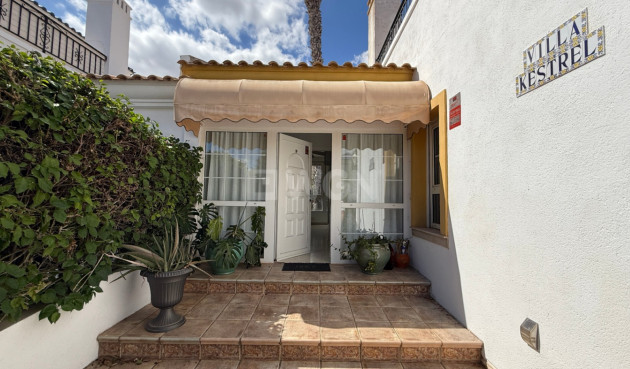 Odsprzedaż - Villa - Orihuela - Inland