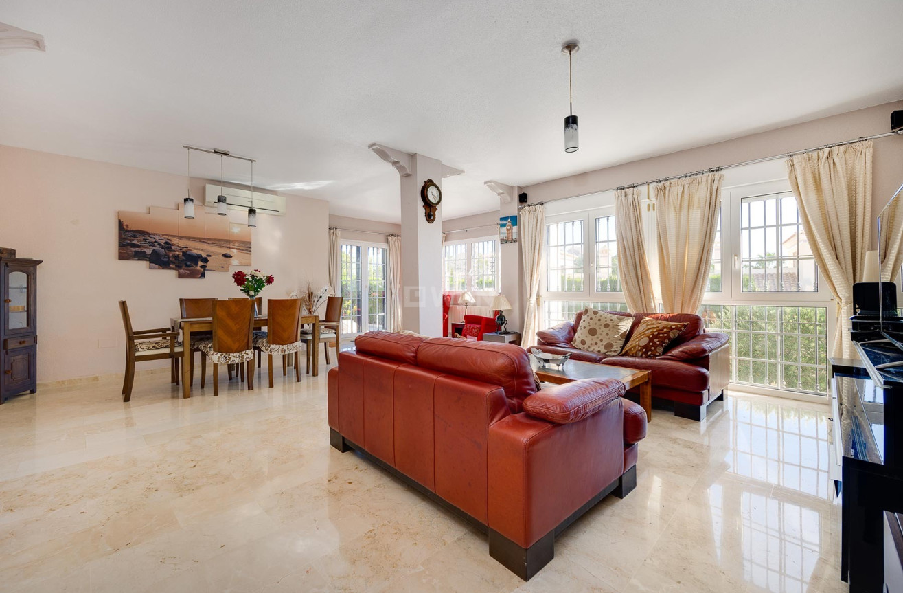 Reventa - Villa - Orihuela Costa - Costa Blanca