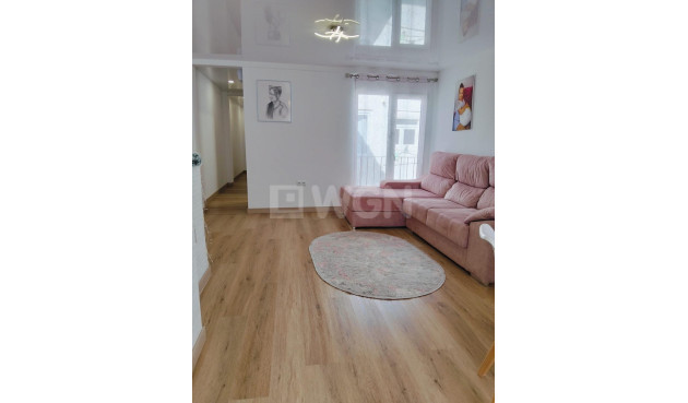 Odsprzedaż - Mieszkanie w bloku - Alicante - Altozano