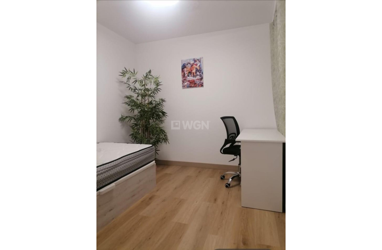 Odsprzedaż - Mieszkanie w bloku - Alicante - Altozano