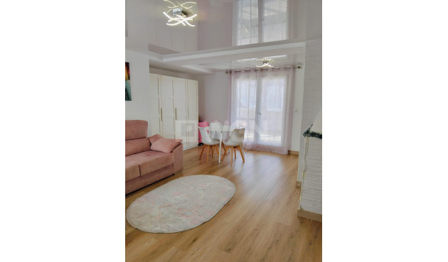 Odsprzedaż - Mieszkanie w bloku - Alicante - Altozano