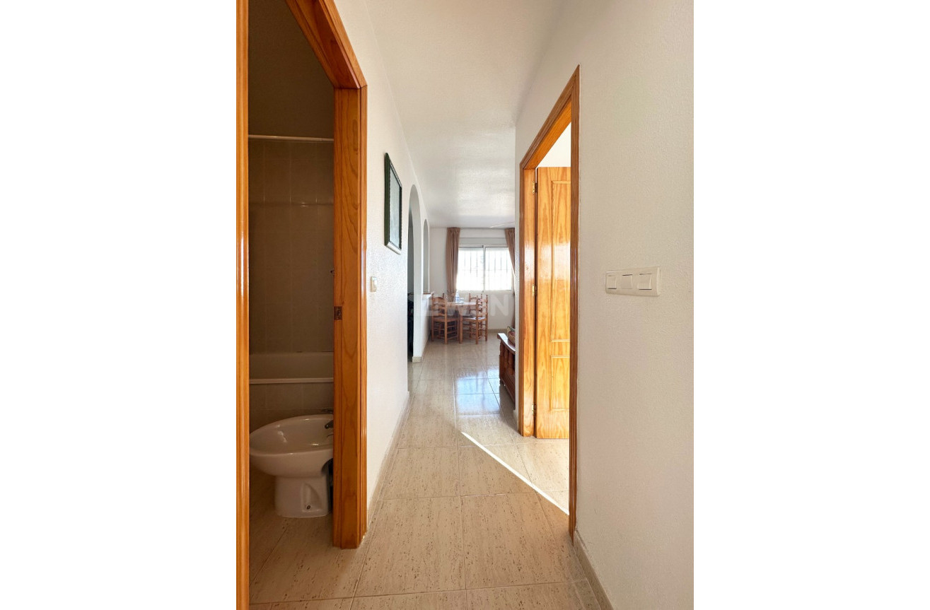 Resale - Bungalow - San Miguel de Salinas - Inland