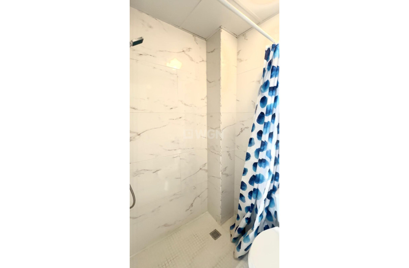 Reventa - Apartamento / piso - Torrevieja - Paseo Maritimo