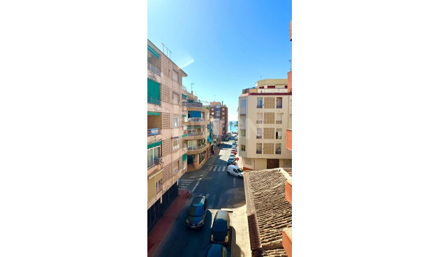 Reventa - Apartamento / piso - Torrevieja - Paseo Maritimo