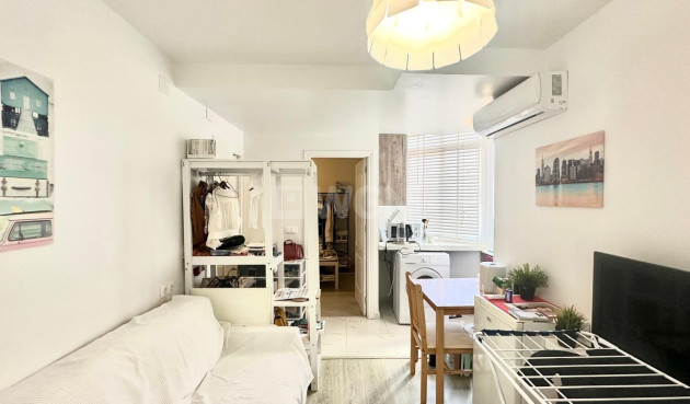 Reventa - Apartamento / piso - Torrevieja - Paseo Maritimo